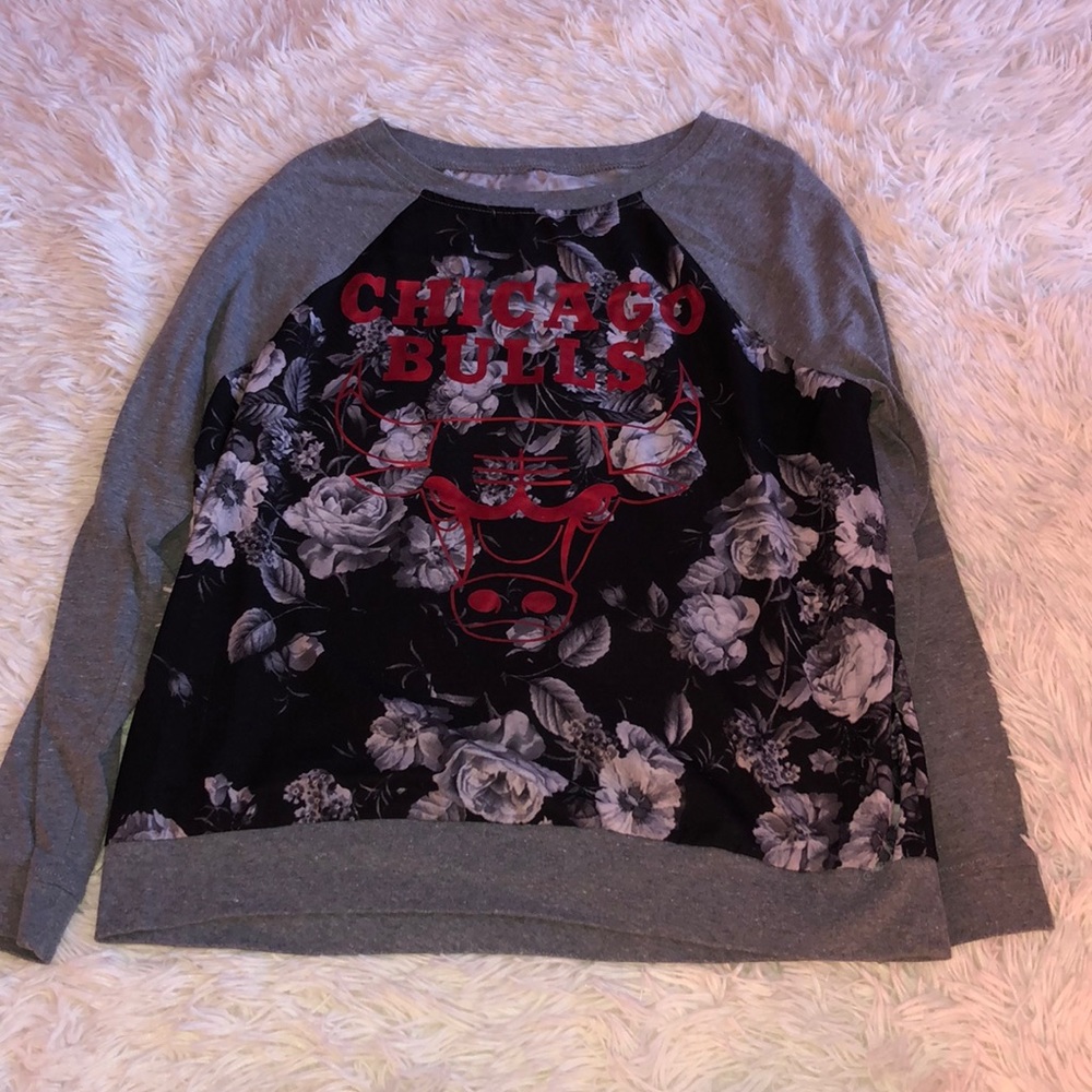 Chicago bulls floral top